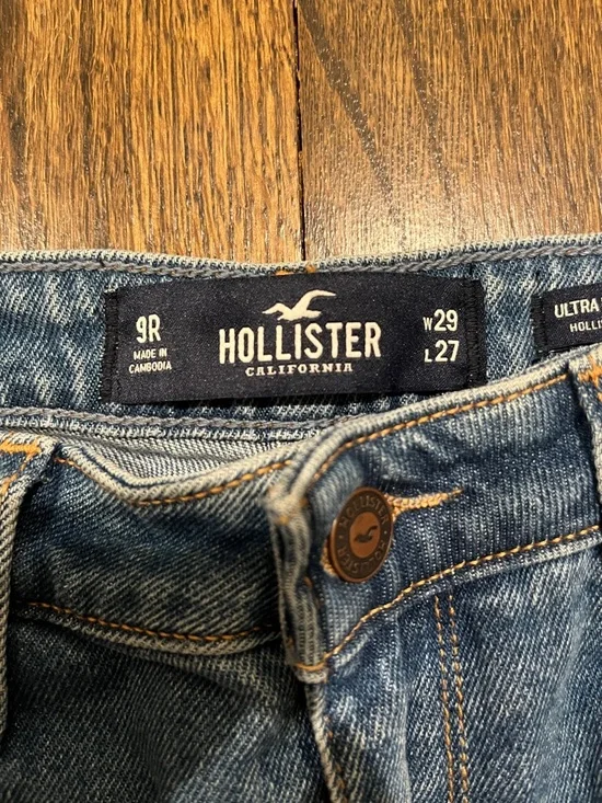 Hollister ultra high-rise mom jeans size 9R - Picture 4 of 7